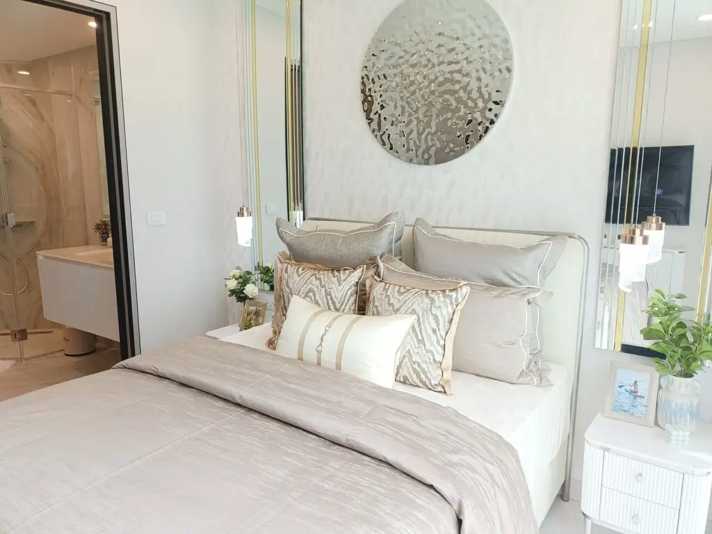 1-bedroom interior 19