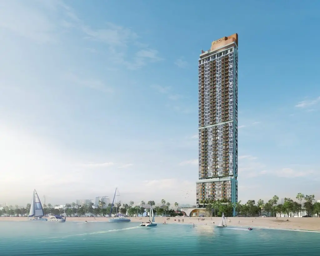 Arom Jomtien: facade