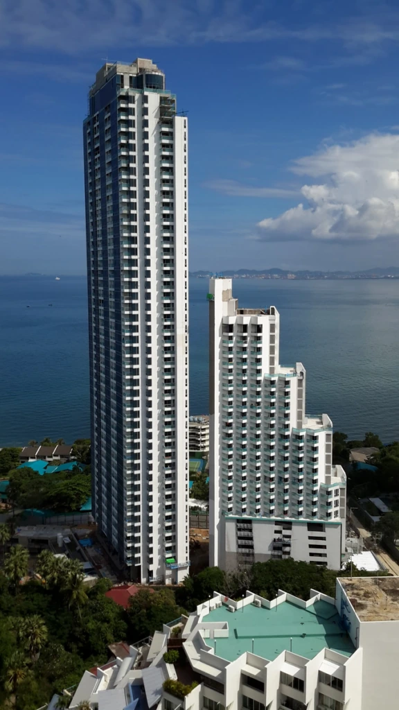 Wongamat Tower — Wong Amat