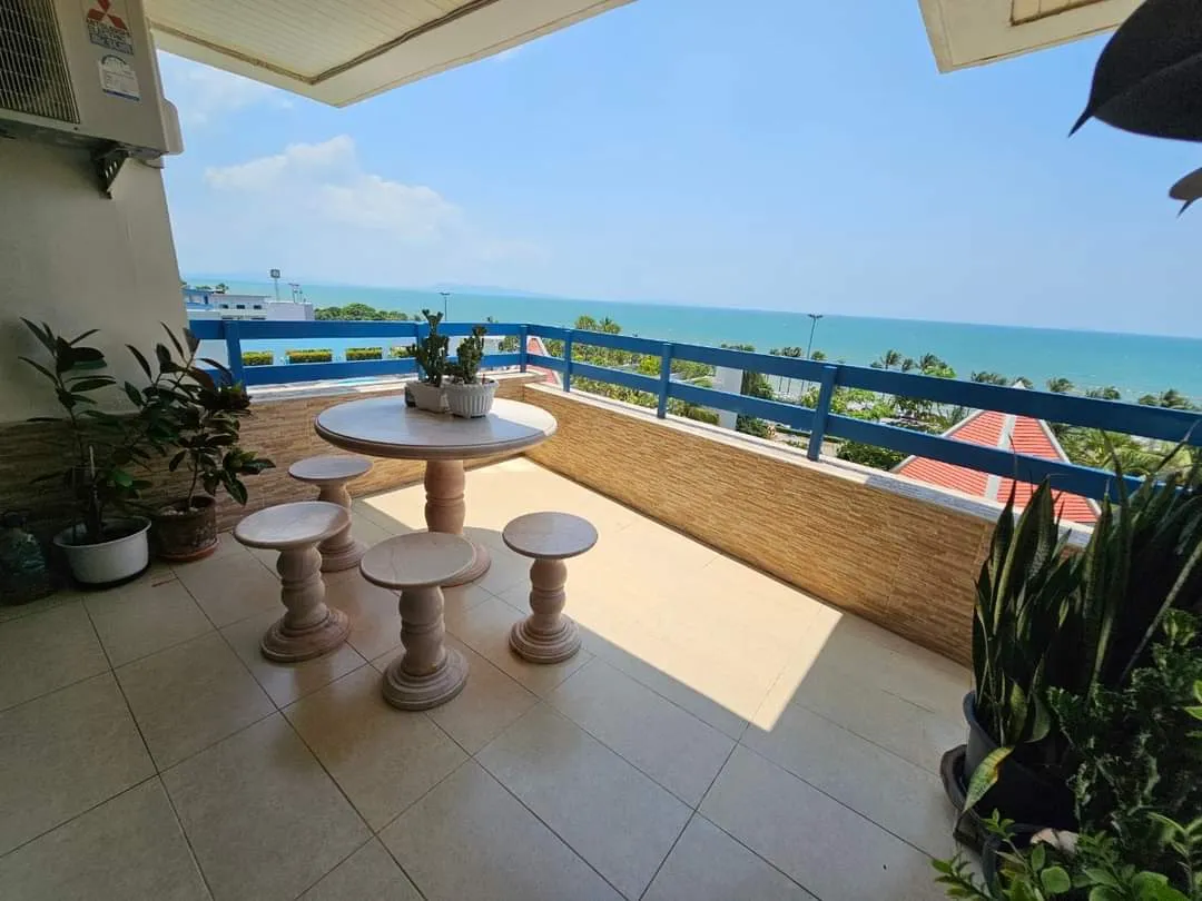 Jomtien Plaza condotel — 2 bedroom, 161 m², 6 fl
