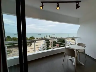 Metro Jomtien Condotel — Studio, 47 m², 8 fl