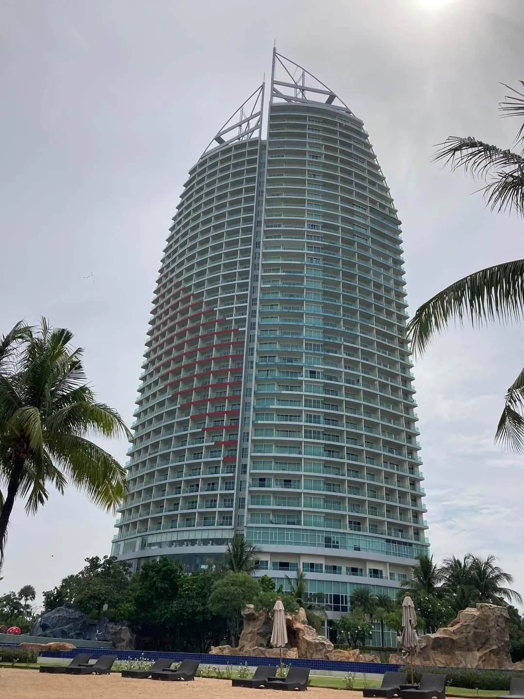 Movenpick Penthouse — Penthouse, 339 m², 37 fl
