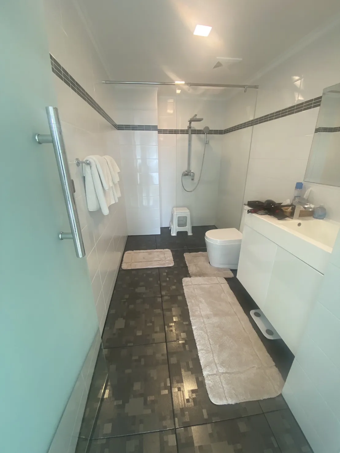 Park Royal 3 — 2 bedroom, 77 m², 8 fl