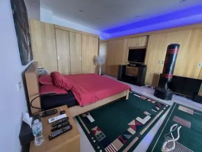 The Peak Condo — Penthouse, 360 m², 11-12 fl