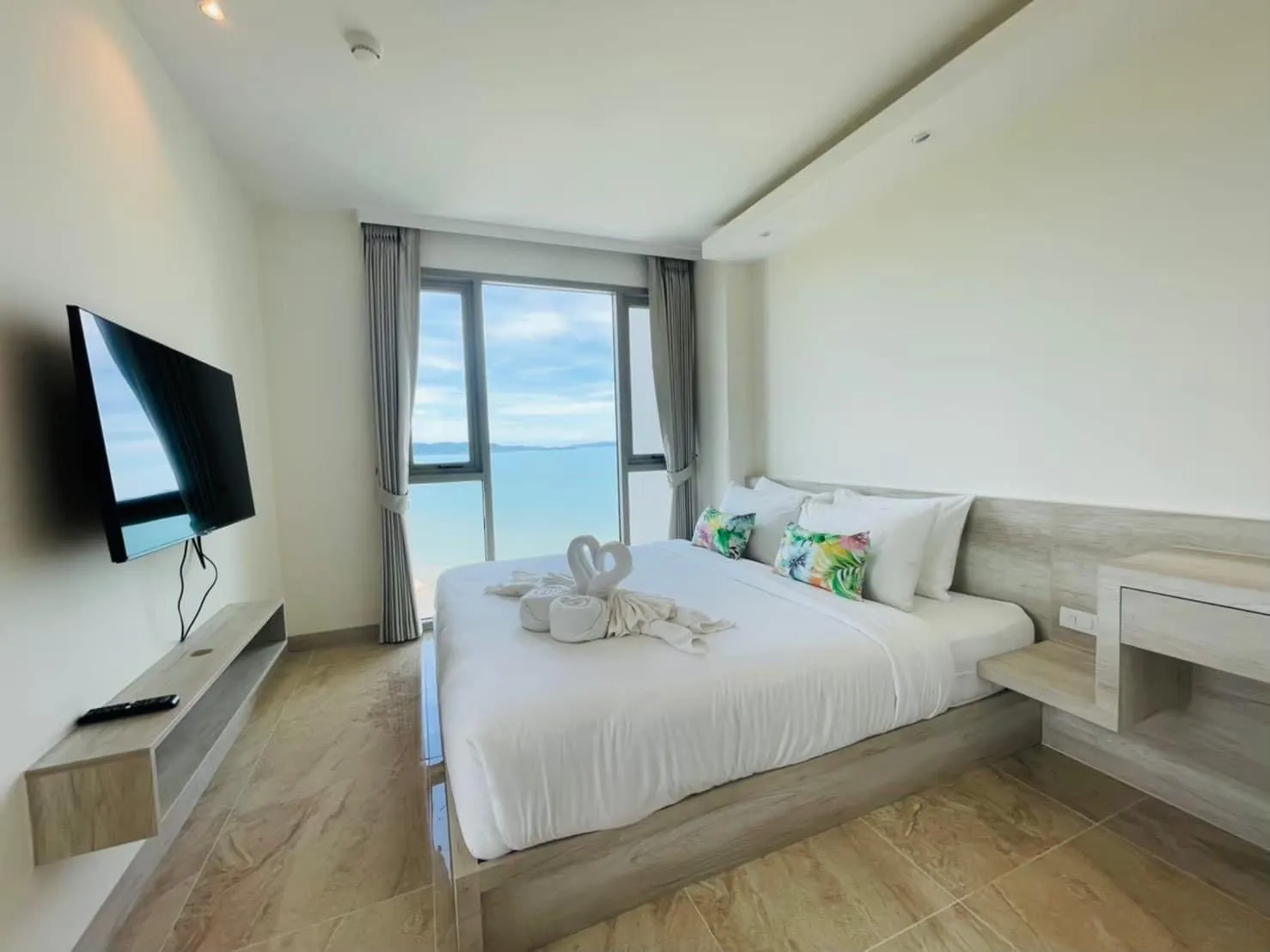 Riviera Monaco — 1 bedroom, 53 m², 39 fl