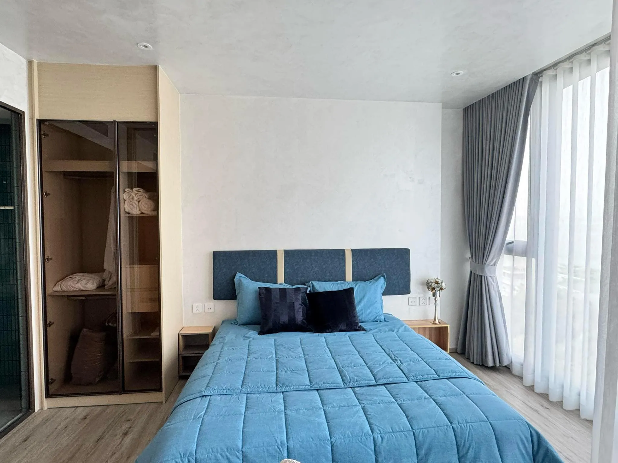 Arom Wongamat — 1 bedroom, 38 m², 8 fl