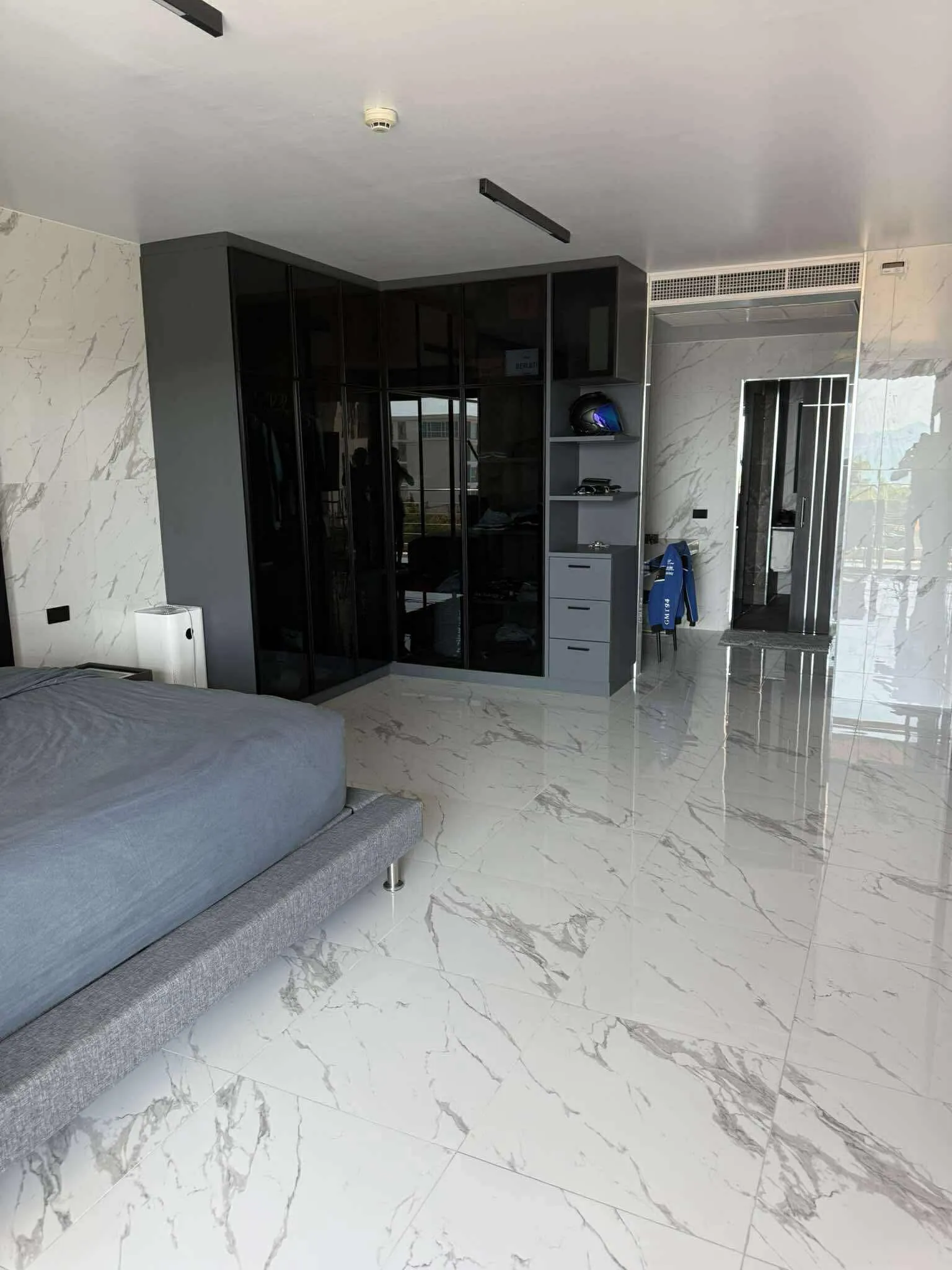 Sunrise Hill Residence — 1 bedroom, 120 m², 4 fl