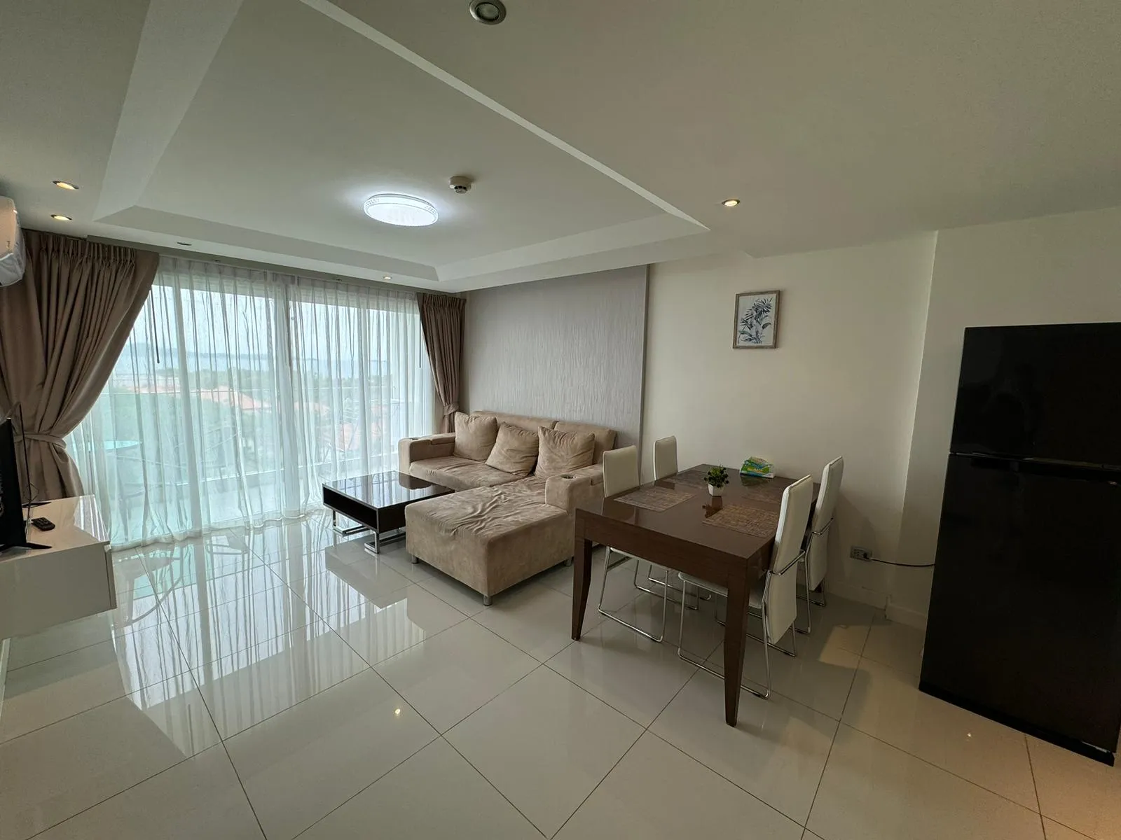 Sunset Boulevard Residence 2 — 2 bedroom, 74 m², 5 fl