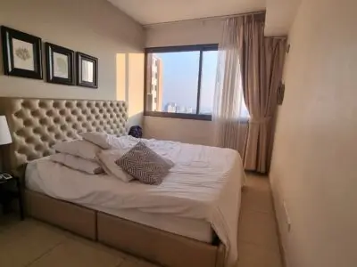 Unixx Condo — 2 bedroom, 53 m², 37 fl