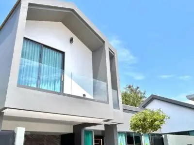 Villa — Villa, 350 m², 2 fl