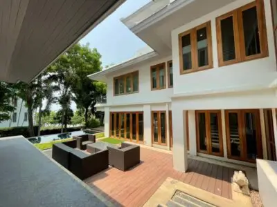 Wongamat Villa — Villa, 426 m², 3 fl