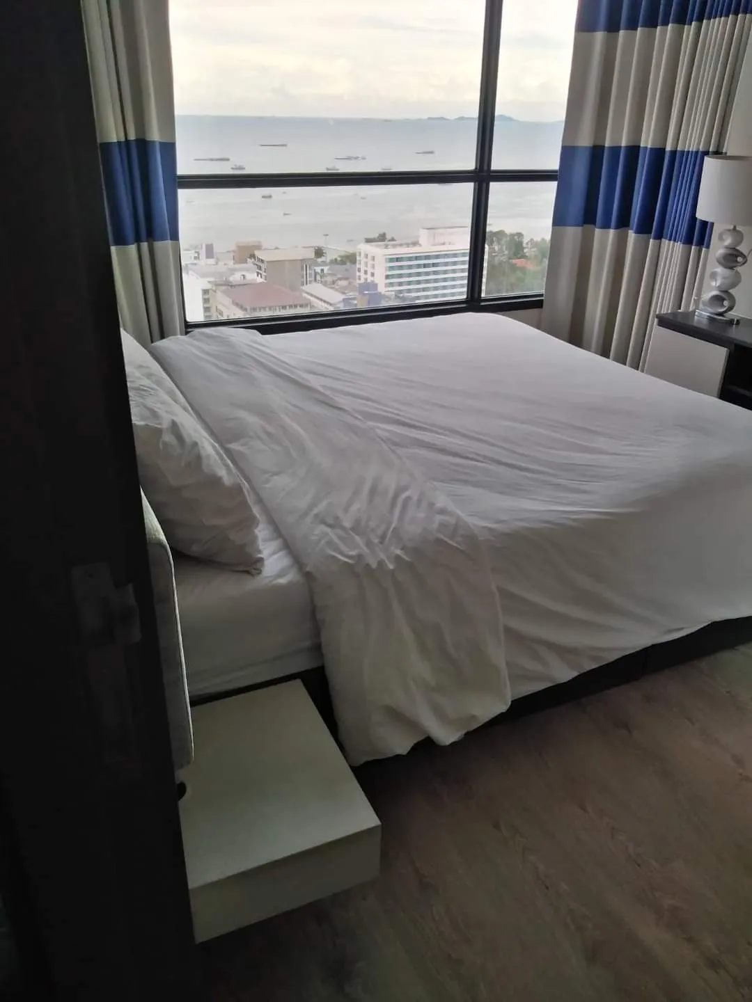Base — 2 bedroom, 50 m², 18 fl