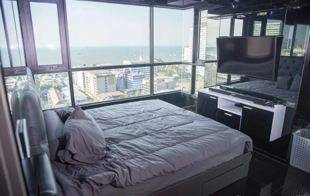 Base — 2 bedroom, 52 m², 29 fl