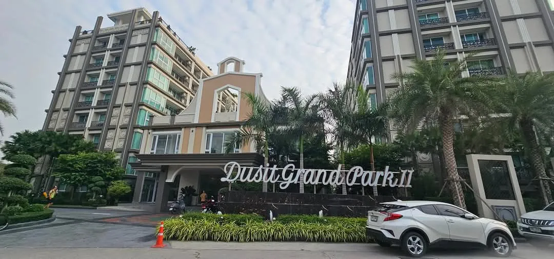 Dusit Grand Park 2 — 2 bedroom, 62 m², 8 fl