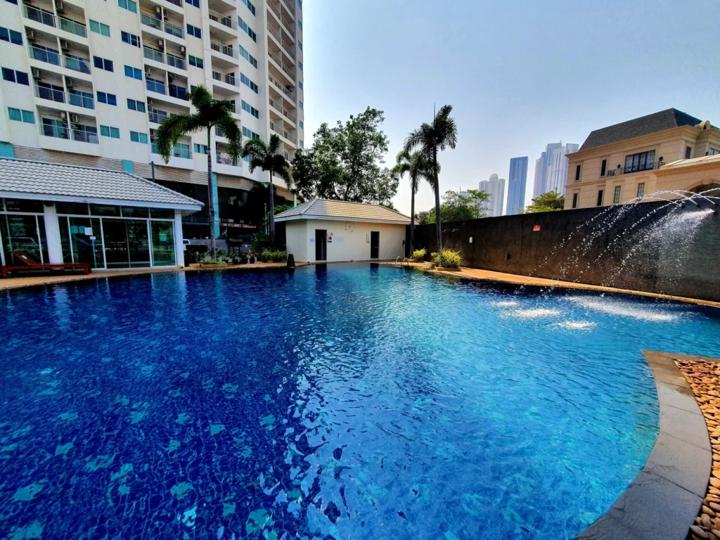 AD Hyatt Wongamat — Wong Amat