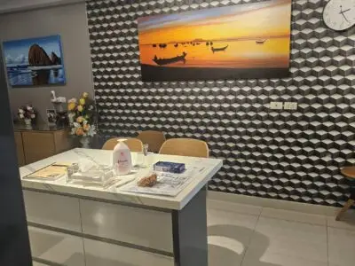 Park Royal 2 — 1 bedroom, 84 m², 7 fl