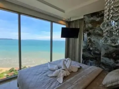 2-Bedroom Condo 88 sq.m in The Riviera Monaco Pattaya — Sea View