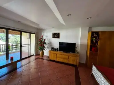 Chateau Dale Thabali Condo