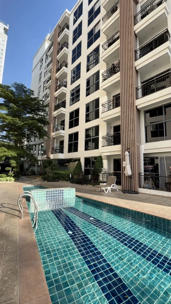 City Garden Pratamnak: views from residences