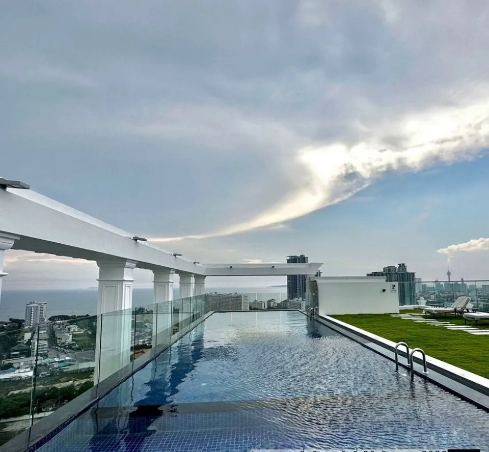 The Empire Tower: views from residences