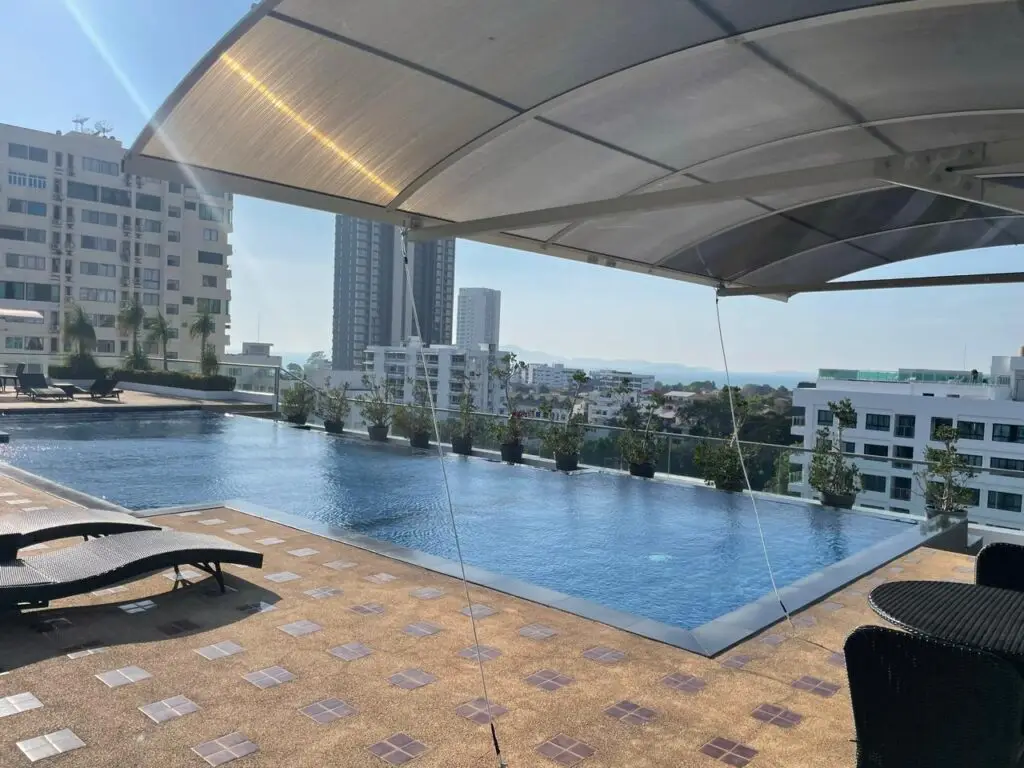 Nova Ocean view: swimming pool