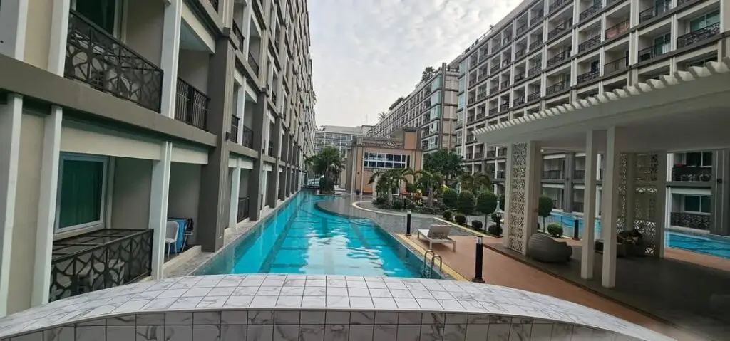 Dusit Grand Park 2: floor plan