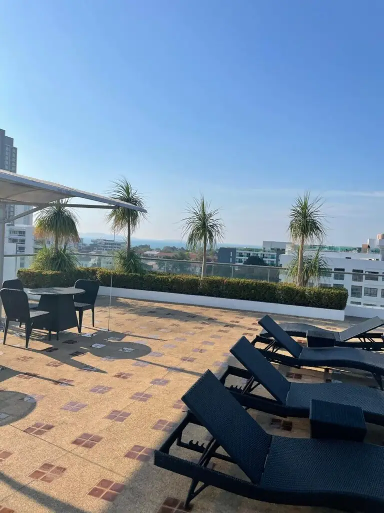 Nova Ocean view: views from residences