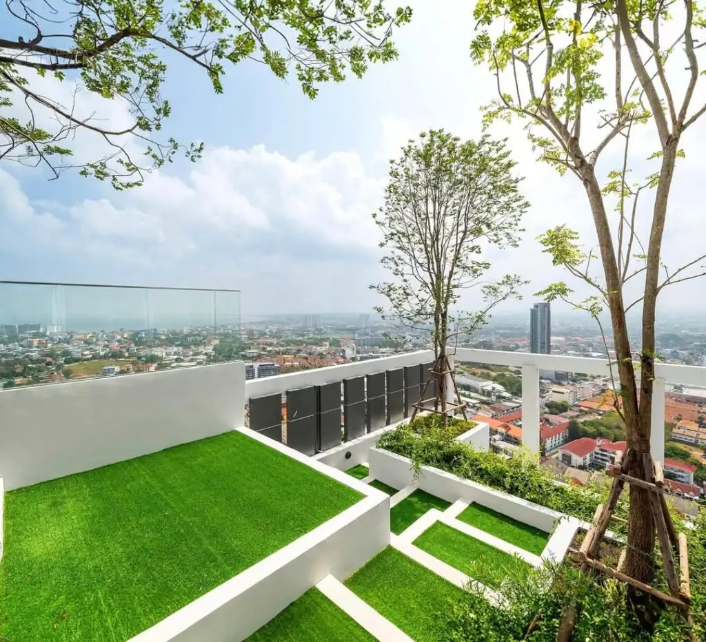 Once Condo: swimming pool