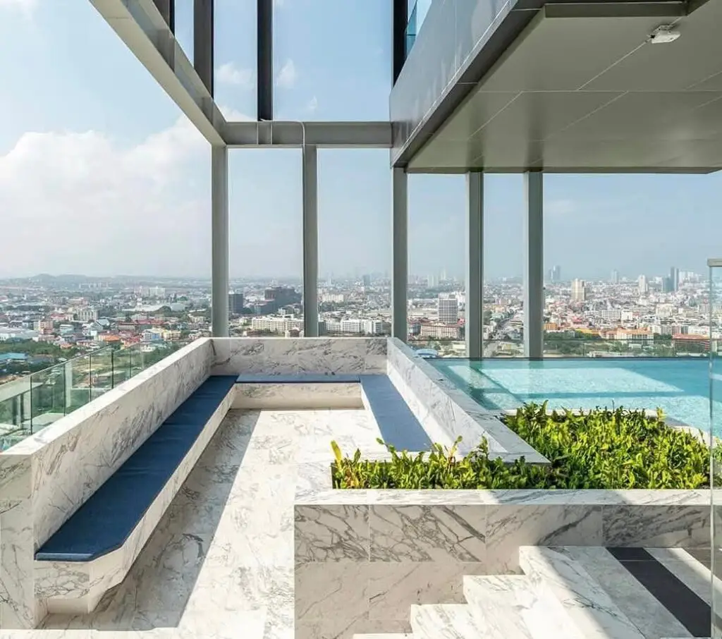 Once Condo: grounds and amenities