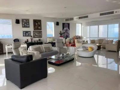 Movenpick Penthouse