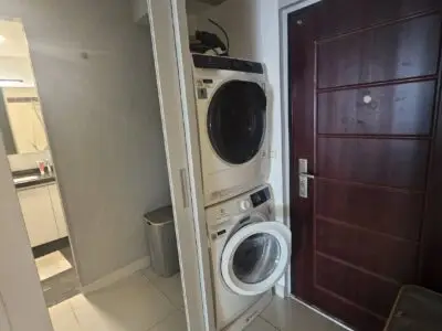 Park Royal 2 — 1 bedroom, 91 m², 5 fl
