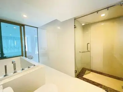 Sanctuary Wong Amat