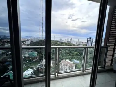 Unixx Condo — 2 bedroom, 64 m², 37 fl