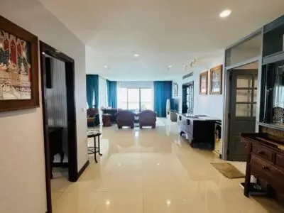 Baan Haad Uthong Condominium