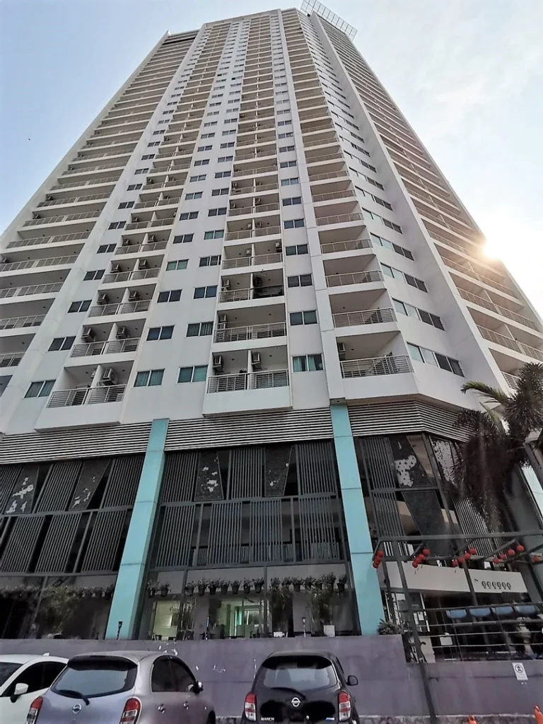AD Hyatt Wongamat: facade