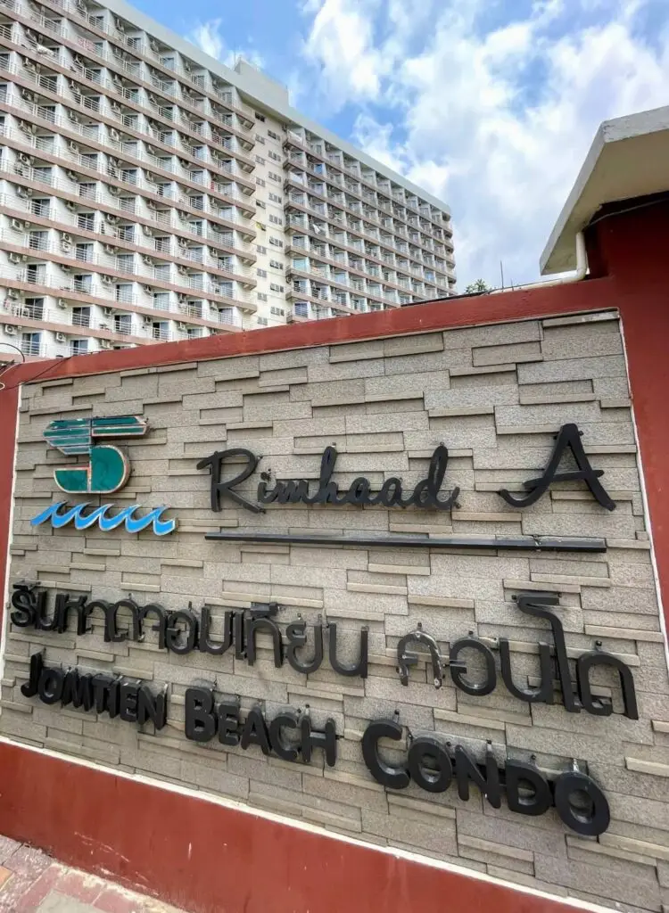 Jomtien Beach condo A3: facade