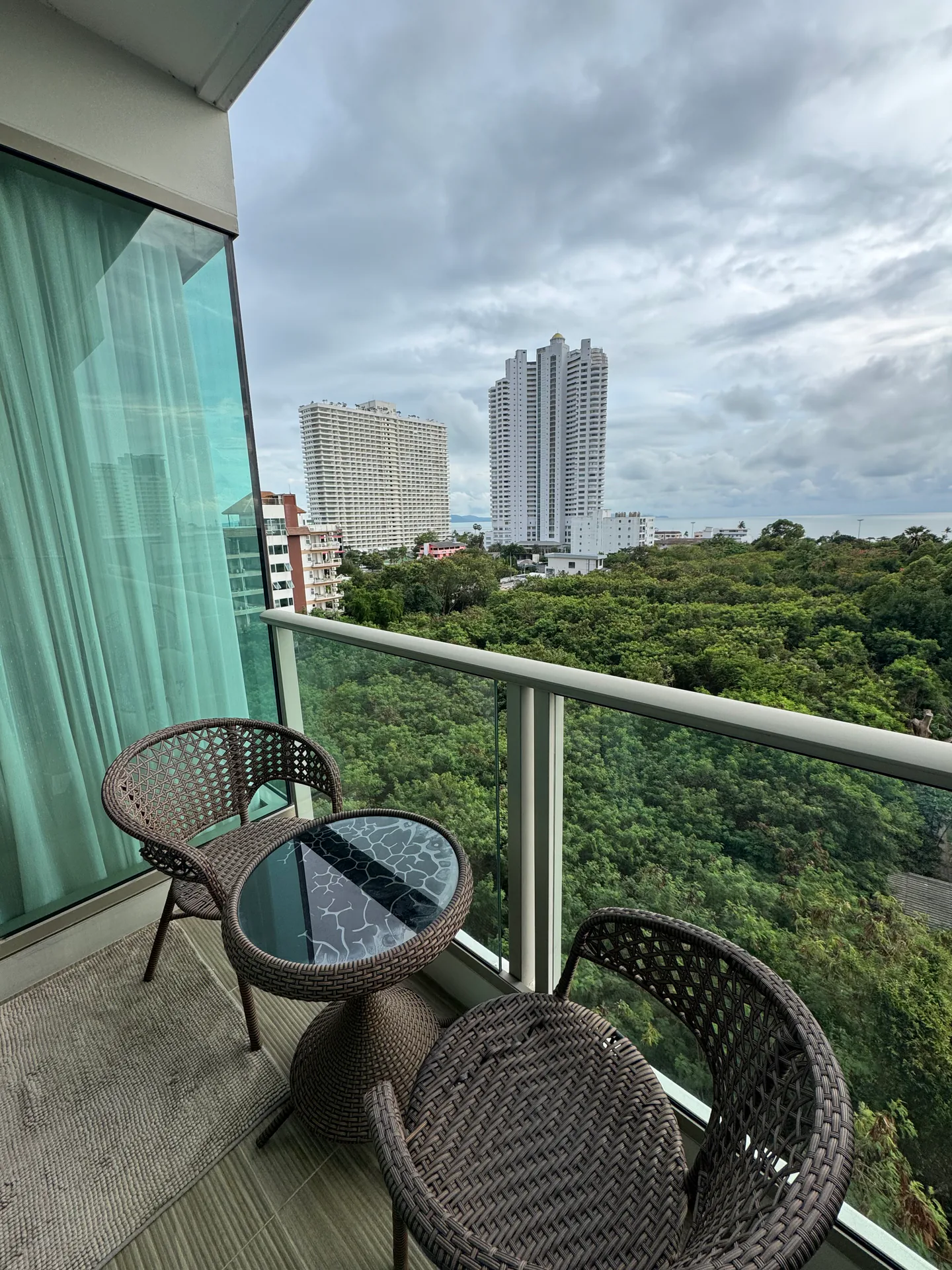 Riviera Jomtien — 1BR, 37 m², 9 fl