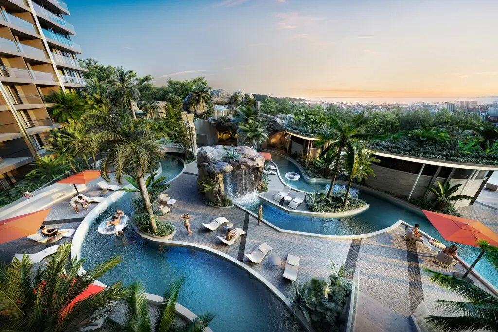 Grand Soliare Noble: swimming pool