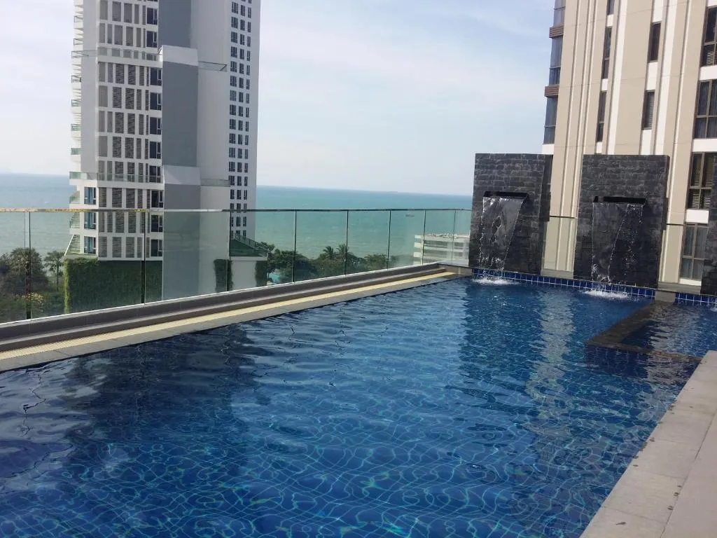 Serenity Wongamat: views from residences