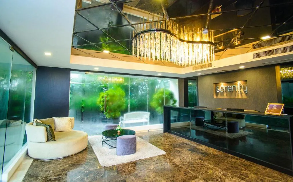 Serenity Wongamat: lobby