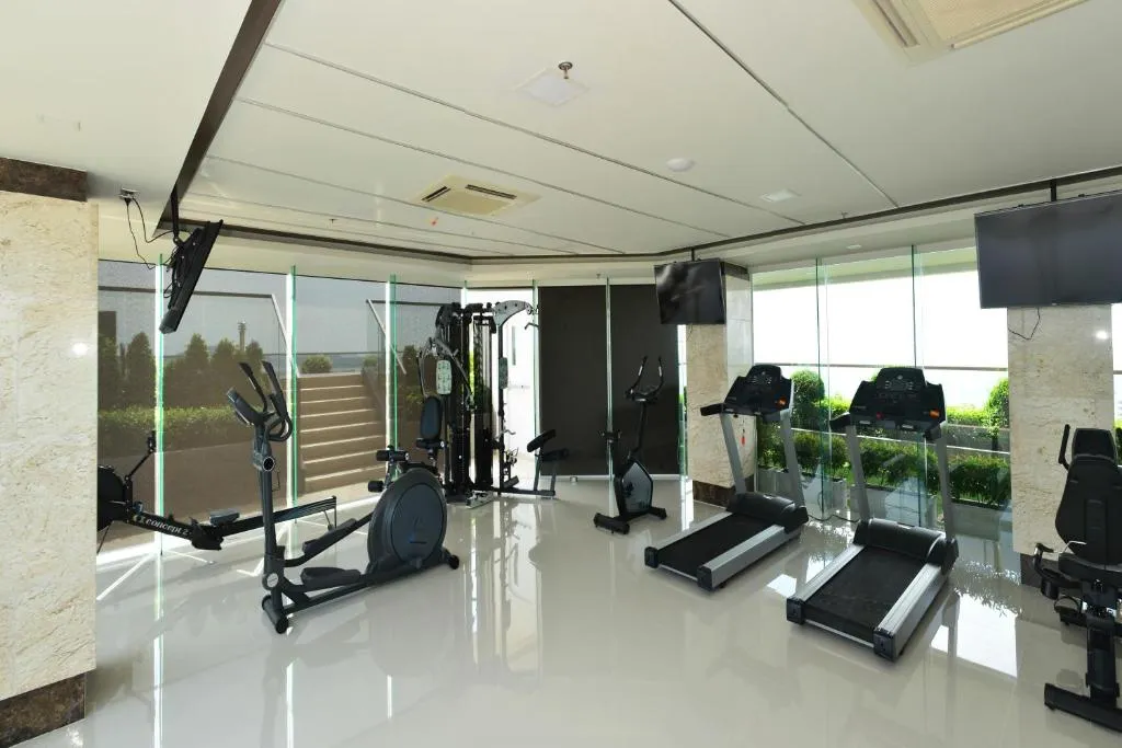 Peak Towers: views from residences