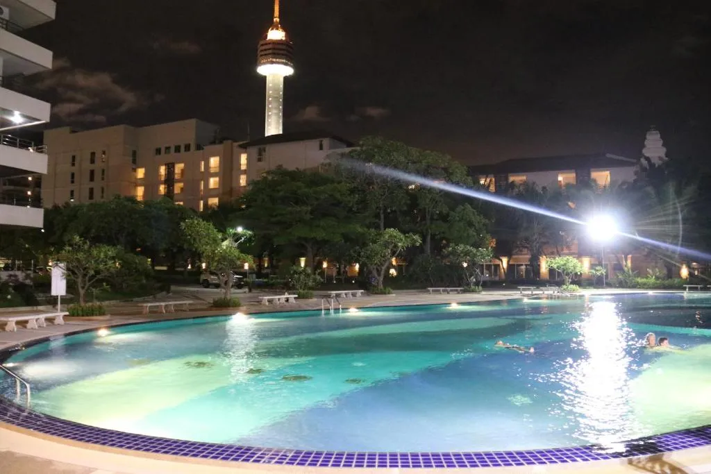 View Talay 3: swimming pool