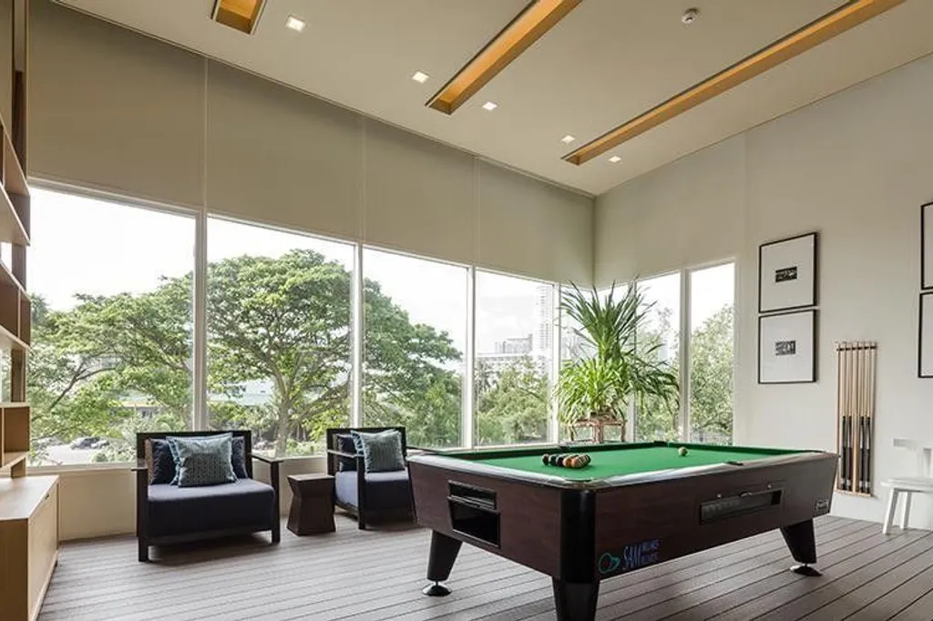 Reflection condo: views from residences