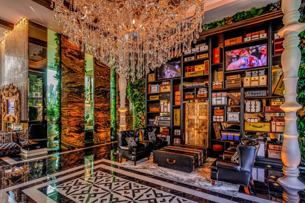 The Riviera Monaco: grounds and amenities
