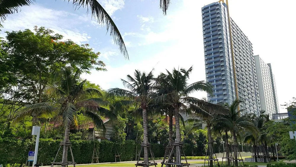 Lumpini Park Beach Jomtien: facade