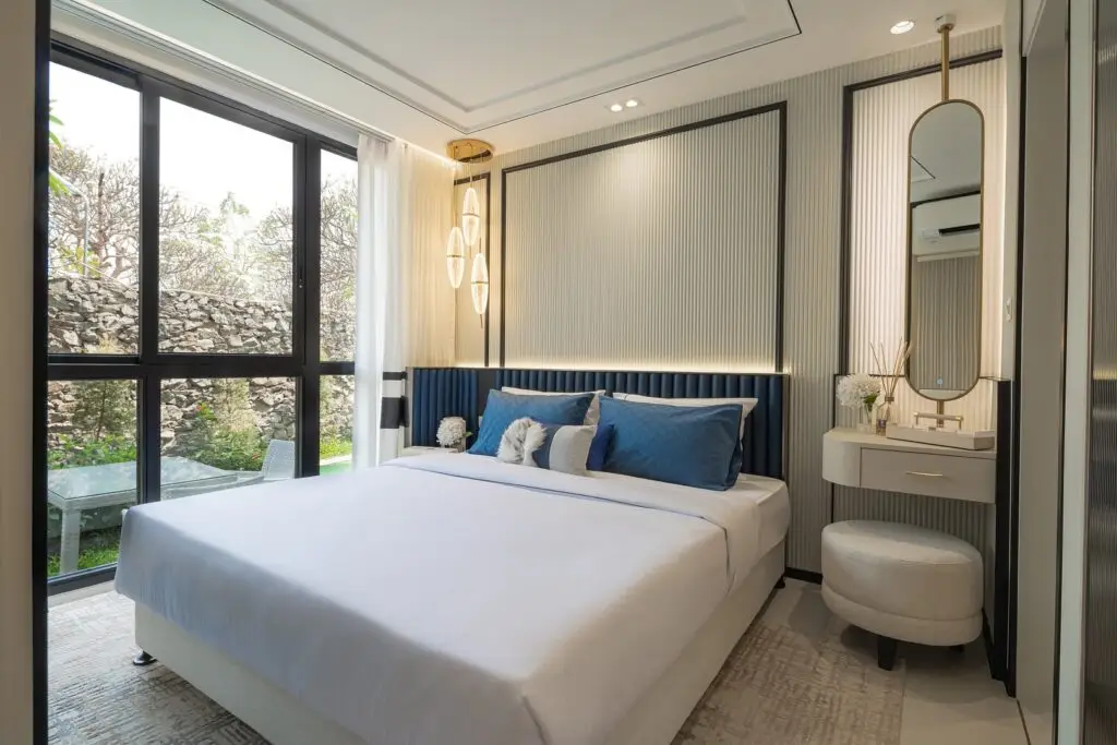 1-Bed      34 sq.m. interior 11