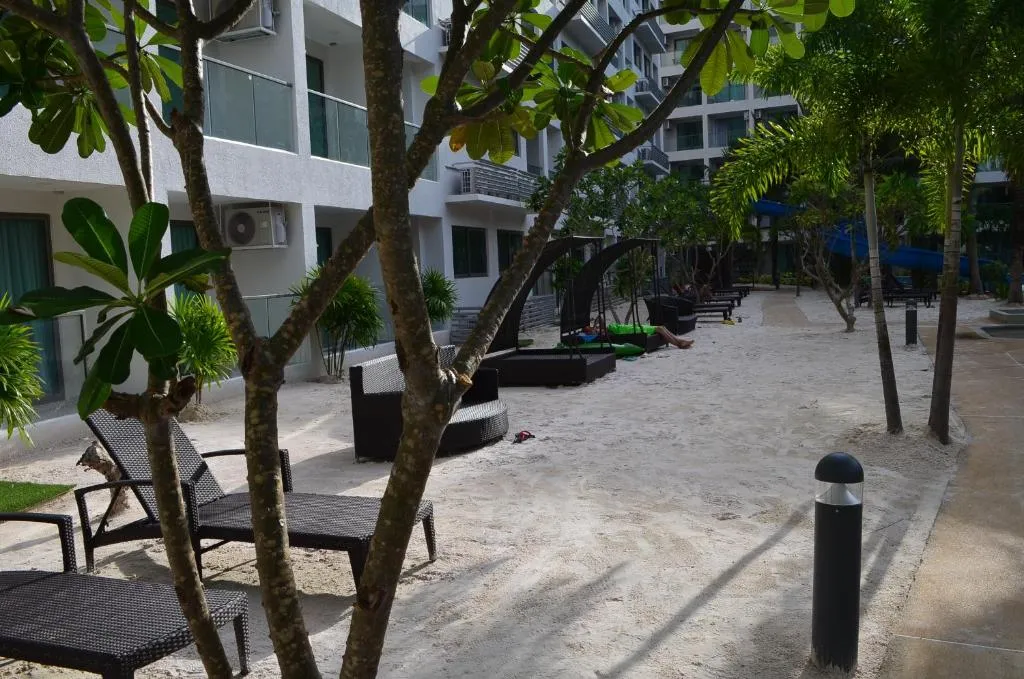 Laguna Beach Resort 3 Maldives: floor plan