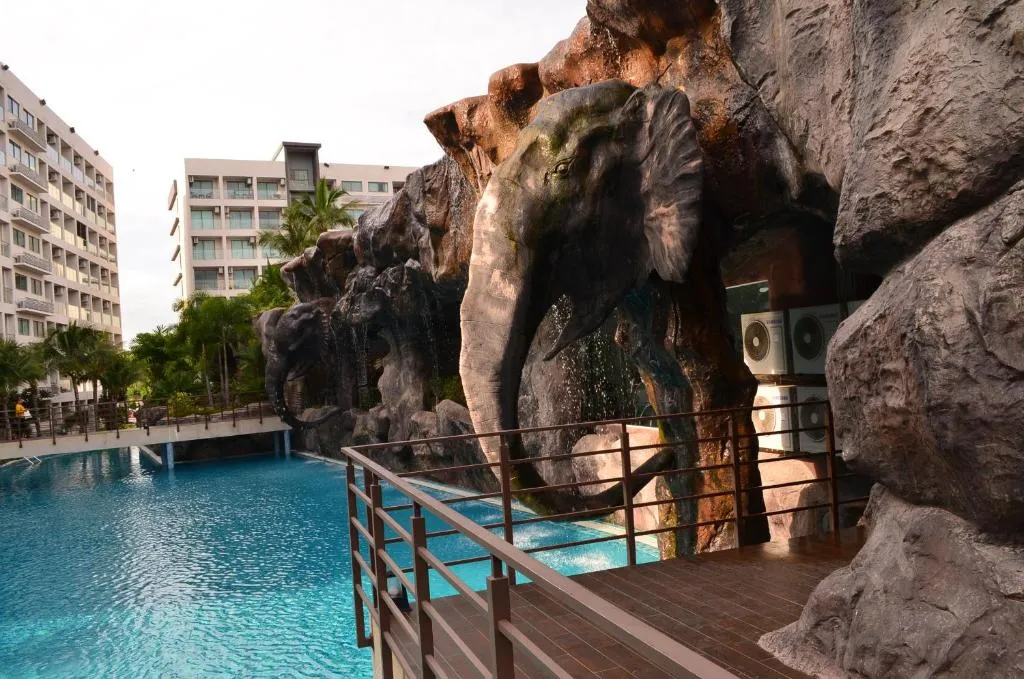 Laguna Beach Resort 3 Maldives — Jomtien