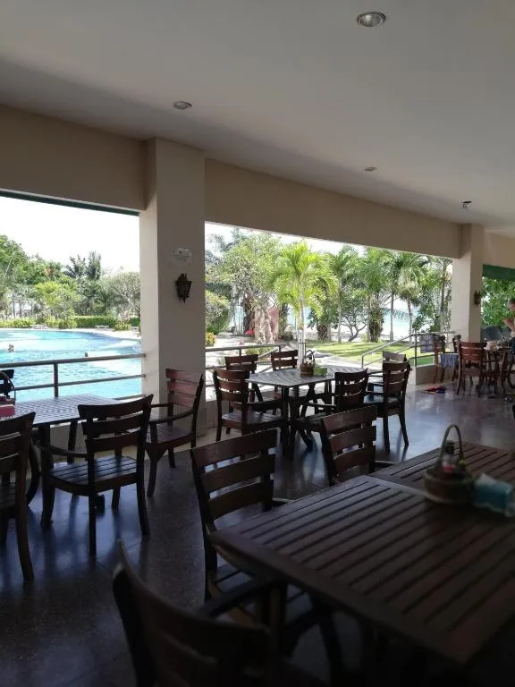 View Talay 3: lobby