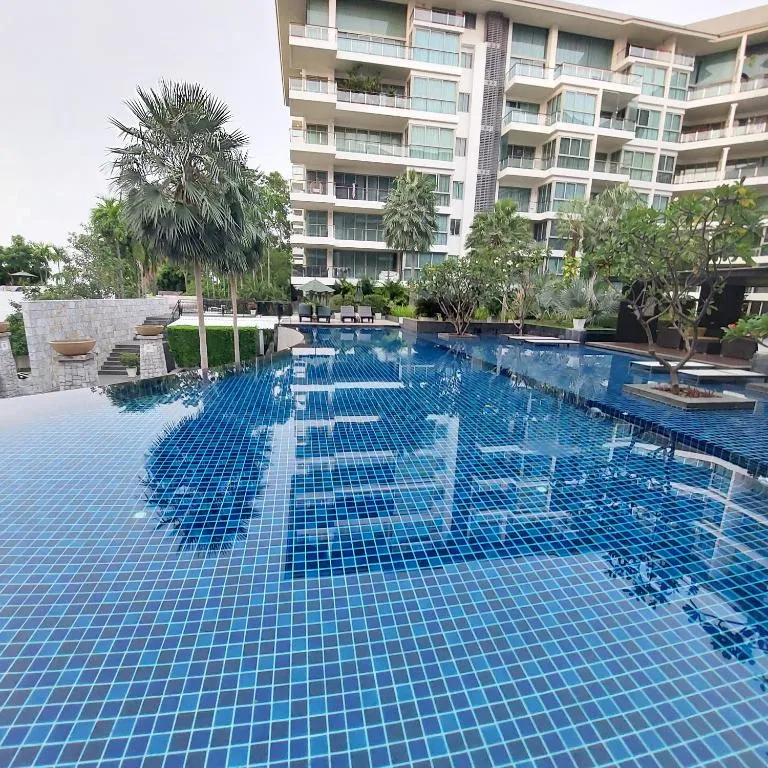 Sanctuary Wong Amat: floor plan